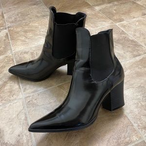 Forever21 Chelsea style ankle boots